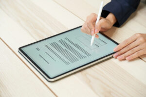 electronic signing on tablet
